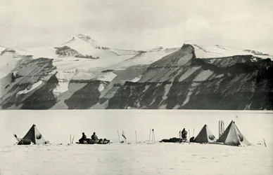 Camp sous la chaîne sauvage, 20 décembre 1911, 1913