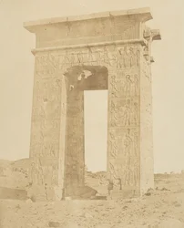 Porte de Ptolémée Philomeder, av. J.-C. 180, Karnac, vers 1856