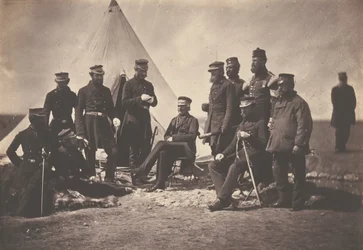 Lieutenant général Sir J. L. Pennefather et son état-major, 1855