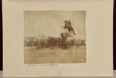 Pierre le Grand, place Isaac, Saint-Pétersbourg [sic]