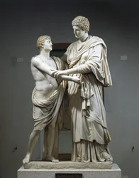 Groupe sculptural en marbre représentant Oreste et Électre