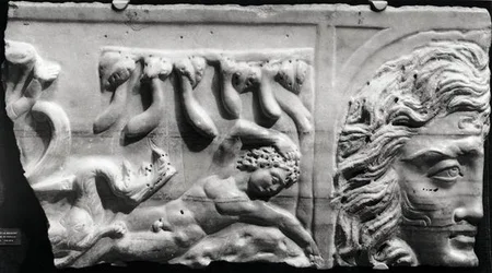 Relief représentant Jonas et la baleine, de la catacombe de Sainte-Priscille, Rome