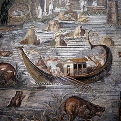 Navire fluvial du 1er siècle av. J.-C. Détail de la mosaïque de Palestrine. Le gouvernail est à la poupe et double. Cette mosaïque provient du Temple de la Fortune et est maintenant conservée au Palais Barberini