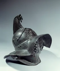 Antiquité romaine : casque de gladiateur utilisé lors des combats
