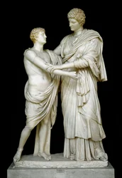 Art romain : « Oreste et Électre ». Sculpture en marbre du Ier siècle apr. J.-C. Provenant de la collection Ludovisi, dimensions : 192 cm. Rome, Museo Nazionale Romano (ou delle Terme), Italie. Oreste et Électre. Sculpture en marbre, hauteur : 210 cm