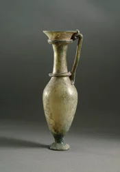 Art romain : vase en verre d