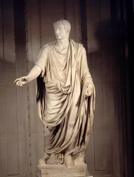 Art romain : statue en marbre de l