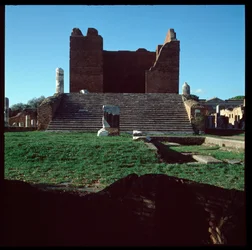 Art romain : vue des ruines du Capitole, site archéologique d