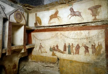Art romain : « Jeunes gens jouant ». Fresques décorant une tombe de la Via Portuense. IIe siècle. Hauteur : 90 cm. Rome, Museo Nazionale Romano (ou delle Terme), Italie