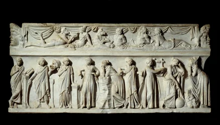 Sarcophage des Muses : représentation des muses déesses des arts et des lettres