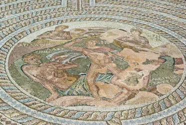 Thésée et le Minotaure, Maison de Thésée, Paphos, Chypre (mosaïque)