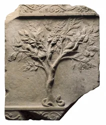 Arbre, oiseau et serpent, relief