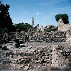 Vue de maisons en ruines