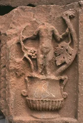 Fragment architectural avec décoration sculptée, Marché de Sertius, Haute Période Impériale (27 av. J.-C.-395 ap. J.-C.)