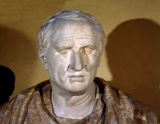 Buste en marbre de Cicéron (Marcus Tullius Cicero), homme politique, orateur et écrivain romain