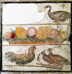 Art romain : mosaïque représentant des poules, une oie et de la volaille. Rome, Museo Nazionale Romano