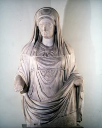 Sculpture de la vestale «Massima». Museo Nazionale Romano, Rome
