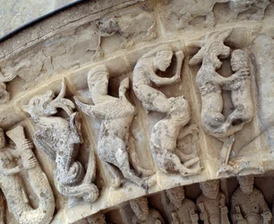 Détail des sculptures du portail sud