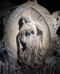 Tons du chant grégorien : le deuxième ton, Chapiteau du chœur