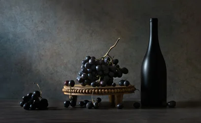 Raisins riches, bouteille foncée