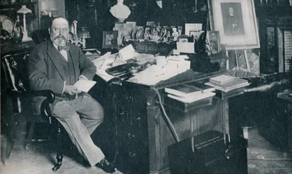 Roi Édouard VII dans son bureau à Marlborough House, Londres, c1904 1911