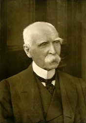 Sir Donald M. Stewart, Bart., c. 1890s, 1901
