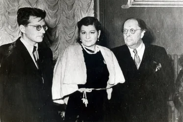 Le compositeur Dmitri Dmitriyevich Chostakovitch, la chanteuse Maria Maksakova et l