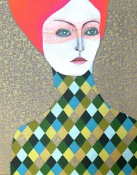 Une femme rousse masquée