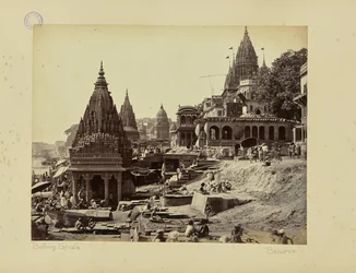 Bénarès ; « Vishnu Pud » et autres temples près du ghat de crémation