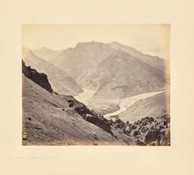 Le confluent des rivières Peen et Spiti, vu de Dunkar