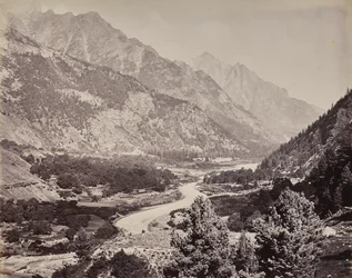 Le haut Himalaya. Vue de la vallée de Buspa depuis Sangla