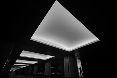 Tunnel lumineux moderne
