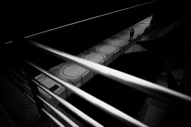 Passerelle urbaine « Solitary Man »