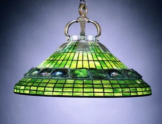Lustre en bronze et carreaux de verre plombé en forme de carapace de tortue