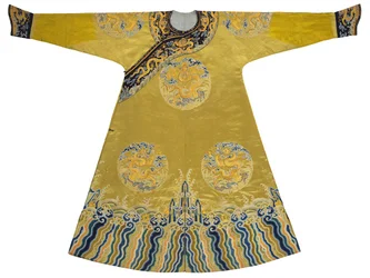 Robe brodée Qiu Xiangse 