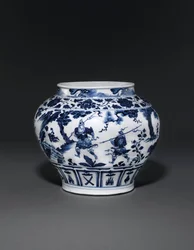 Pot exceptionnellement rare et important bleu et blanc, dynastie Guan Yuan, milieu du 14e siècle (céramique)
