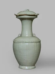 Vase avec couvercle