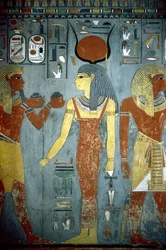 Louxor, Thèbes : Vallée des Rois, tombeau de Horemheb (-1343 - -1314), pharaon égyptien avec la déesse Isis