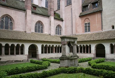 Le Cloître