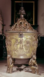 Fonts baptismaux montrant un panneau en relief du Baptême du Christ, soutenu par quatre figures agenouillées représentant les rivières du paradis, allemand, vers 1225-30