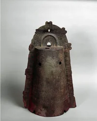 Cloche Yapoi en bronze