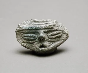 Tête en terre cuite, période Jomon 6ème-3ème siècle av. J.-C.