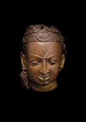 Masque repoussé de Shiva, vers 11e siècle