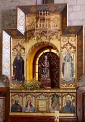 Ermitage (Ermita de Nuestra Señora de La Plaza). Intérieur. Autel