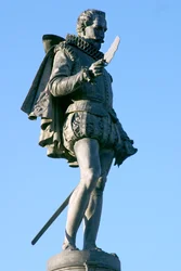 Statue de Miguel de Cervantes (1547-1616) (marbre)