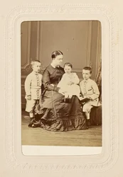 P[rin]cesse Clotilde et ses enfants.
