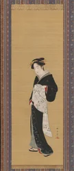 Femme en kimono noir
