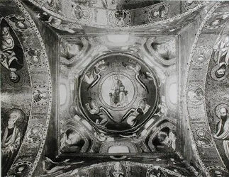 Détail de la coupole avec le Christ Pantocrator au centre