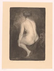 Femme nue assise
