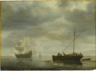 Navire à un mât et frégate tirant un salut sur une mer calme